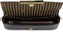 Carica l'immagine nel visualizzatore di Gallery, Wallet on chain in pelle

