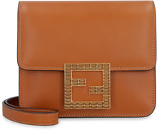 Carica l'immagine nel visualizzatore di Gallery, Mini borsa a tracolla Fendi Fab in pelle
