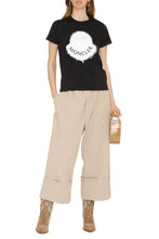 Carica l'immagine nel visualizzatore di Gallery, T-shirt girocollo in cotone
