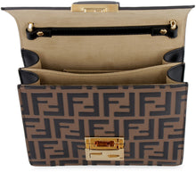 Load image into Gallery viewer, Kan U crossbody leather bag
