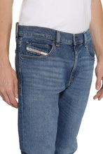Carica l'immagine nel visualizzatore di Gallery, Jeans slim fit 2019 D-Strukt 0enat

