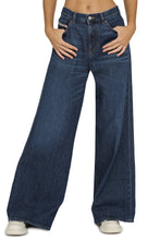 Carica l'immagine nel visualizzatore di Gallery, Jeans flare 1978 D-Akemi
