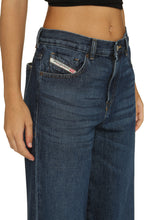 Carica l'immagine nel visualizzatore di Gallery, Jeans flare 1978 D-Akemi
