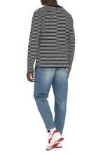 Carica l'immagine nel visualizzatore di Gallery, T-shirt a maniche lunghe in cotone
