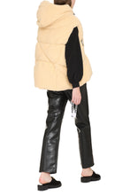 Load image into Gallery viewer, Khris Puffer bodywarmer jacket
