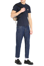 Carica l'immagine nel visualizzatore di Gallery, T-shirt in cotone con patch
