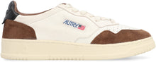 Load image into Gallery viewer, Medalist  leather low-top sneakers

