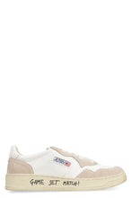 Load image into Gallery viewer, Medalist low-top sneakers
