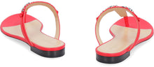 Load image into Gallery viewer, Leather flat sandals
