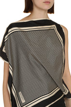 Carica l'immagine nel visualizzatore di Gallery, Blusa in seta
