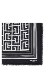 Carica l'immagine nel visualizzatore di Gallery, Scialle jacquard con bordi sfrangiati
