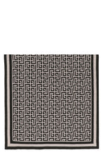 Carica l'immagine nel visualizzatore di Gallery, Sciarpa in maglia motivo jacquard
