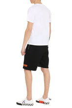 Carica l'immagine nel visualizzatore di Gallery, T-shirt in cotone con logo
