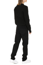 Load image into Gallery viewer, Long sleeve crew-neck sweater

