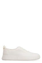 Carica l'immagine nel visualizzatore di Gallery, Sneakers low-top in pelle e gomma
