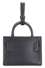 Carica l'immagine nel visualizzatore di Gallery, Mini borsa Bobby Charm in pelle
