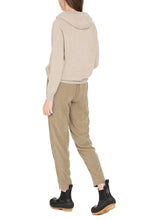 Carica l'immagine nel visualizzatore di Gallery, Pullover in misto cachemire e lana
