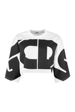 Carica l'immagine nel visualizzatore di Gallery, T-shirt crop con logo
