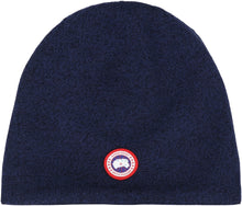 Carica l'immagine nel visualizzatore di Gallery, Cappello in maglia
