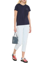 Carica l'immagine nel visualizzatore di Gallery, T-shirt Item in cotone
