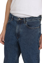 Carica l'immagine nel visualizzatore di Gallery, Jeans straight leg Martin a 5 tasche
