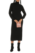 Carica l&#39;immagine nel visualizzatore di Gallery, Abito dolcevita in maglia
