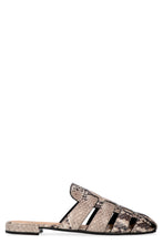 Carica l'immagine nel visualizzatore di Gallery, Slippers Becky in pelle
