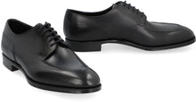 Carica l'immagine nel visualizzatore di Gallery, Scarpe stringate in pelle
