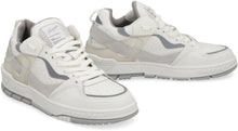 Carica l'immagine nel visualizzatore di Gallery, Sneakers low-top Astro
