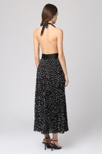 Carica l&#39;immagine nel visualizzatore di Gallery, Abito in chiffon stampato
