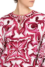 Carica l'immagine nel visualizzatore di Gallery, Blusa in seta stampata
