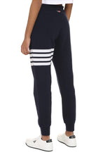 Carica l'immagine nel visualizzatore di Gallery, Track-pants con bande decorative
