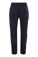 Carica l'immagine nel visualizzatore di Gallery, Pantaloni chino slim fit
