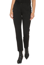 Carica l'immagine nel visualizzatore di Gallery, Pantaloni in gabardine stretch
