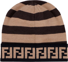 Carica l'immagine nel visualizzatore di Gallery, Cappello in maglia
