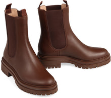 Carica l'immagine nel visualizzatore di Gallery, Chelsea boots in pelle
