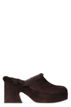 Carica l'immagine nel visualizzatore di Gallery, Mules in suede
