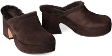 Carica l'immagine nel visualizzatore di Gallery, Mules in suede
