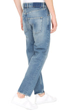 Carica l'immagine nel visualizzatore di Gallery, Jeans straight leg a 5 tasche
