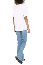 Carica l'immagine nel visualizzatore di Gallery, T-shirt Aira girocollo con inserti decorativi - Collezione Dream Maker
