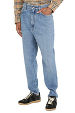 Carica l'immagine nel visualizzatore di Gallery, Jeans straight leg a 5 tasche
