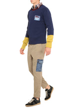 Carica l'immagine nel visualizzatore di Gallery, Pullover in lana vergine
