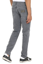 Carica l'immagine nel visualizzatore di Gallery, Jeans slim fit a 5 tasche
