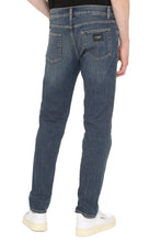 Carica l'immagine nel visualizzatore di Gallery, Jeans slim fit a 5 tasche
