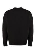 Carica l'immagine nel visualizzatore di Gallery, Maglione girocollo in lana vergine
