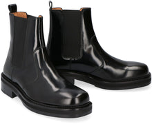 Load image into Gallery viewer, Leather Chelsea boots
