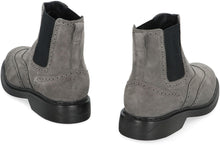 Carica l'immagine nel visualizzatore di Gallery, Chelsea boots Hogan H576 in suede
