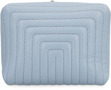 Carica l'immagine nel visualizzatore di Gallery, Clutch Goji in pelle matelassé
