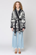 Carica l'immagine nel visualizzatore di Gallery, Cardigan in maglia jacquard
