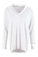 Carica l'immagine nel visualizzatore di Gallery, Maglia in cotone con scollo a V
